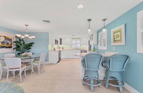 Siesta Key Villa | Horizons West #C-5 is a Beautiful 2 Bedroom Beachside Villa on Siesta Key