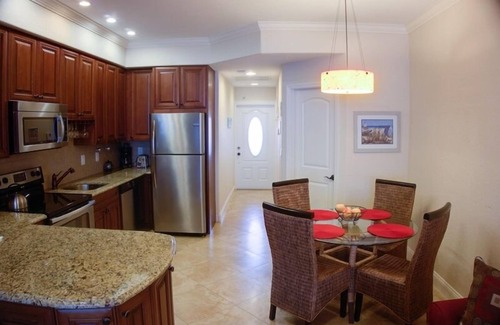 Siesta Key Condo | Horizons West Unit #112 - A "Getaway with a Gulf View"