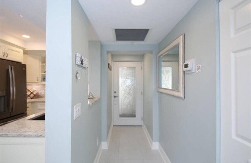 Siesta Key Condo | Horizons West Unit #207 - Siesta Key Beach Front