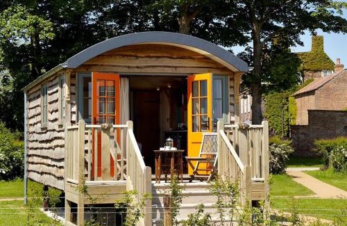 Ryther House | Hornington Manor Luxury Shepherd Huts