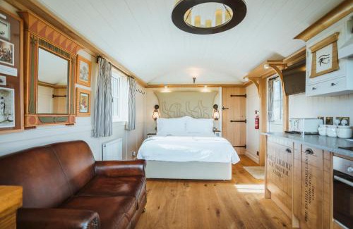 Ryther House | Hornington Manor Luxury Shepherd Huts