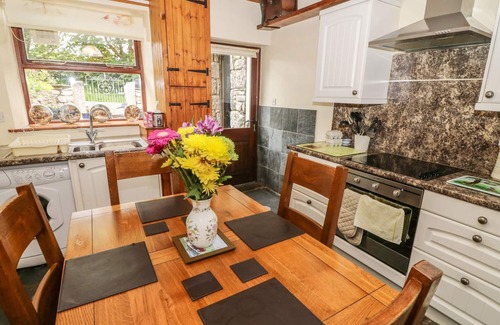 Newland Near Ulverston Cottage | HORRACE FARM COTTAGE, pet friendly, with open fire in Pennington
