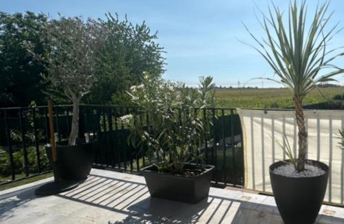 Villejust Apartment | Hors du temps Vue & Terrasse 6 pers