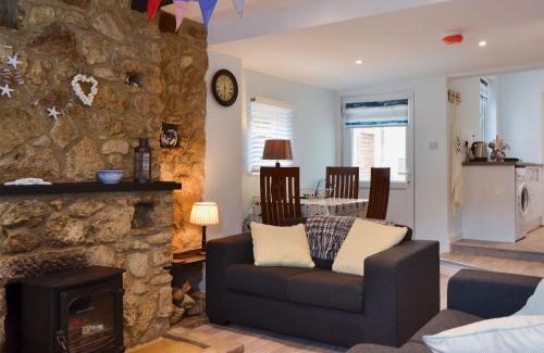 Porchfield House | Horseshoe Cottage