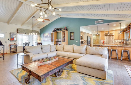 Pinnacle Peak House | Horsey Hideaway: Ranch House in Cave Creek!