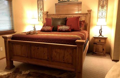 Ruidoso House | Horsin Around-cabin With A Peaceful Covered Deck