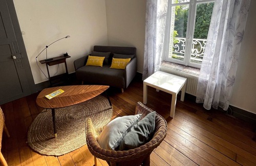 Malzeville Apartment | Hortensia - Charmant F3 Dans Propriété Arborée