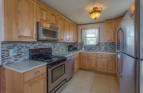 East End House | Horton Cottage: 3 BR, 2 BA House in St. George Island, Sleeps 8