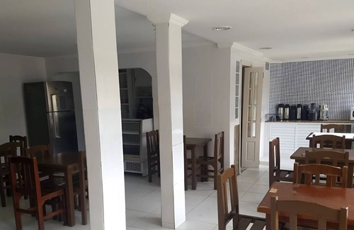 Sao Cristovao Apartment | Hospedagem Central - Suíte 115 - Cabo Frio - Aluguel Econômico