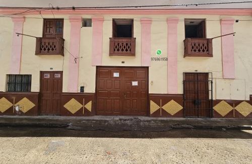 Cajamarca House | HOSPEDAJE ALVARADO - Matrimonial - 103 - Bueno Bonito y Barato