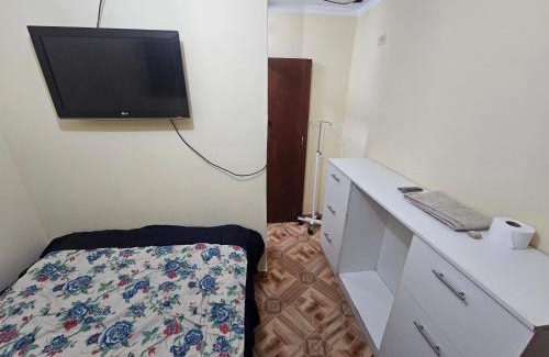 Cajamarca House | HOSPEDAJE ALVARADO - Matrimonial - 103 - Bueno Bonito y Barato