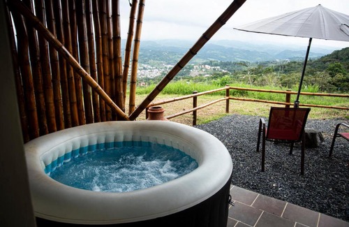 Moniquira House | Hospedaje Hornilla