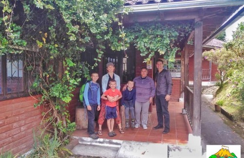 Banos de Agua Santa House | Hospedaje Pondoa - Baños de Agua