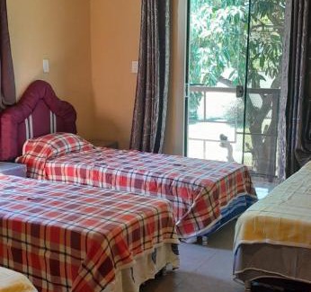 Luque House | Hospedaje San Miguel