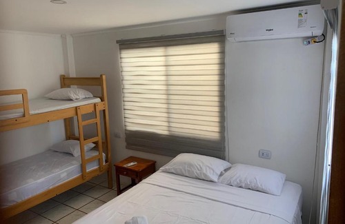 Ballenita House | Hospedaje Vacacional La Pirámide