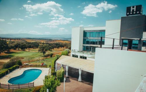 Talayuela Hotel | Hospedium Hotel Valles de Gredos Golf