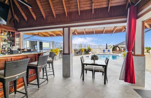 St.Bran's Burg Hotel | Hospitality Expert BTS 5 - Pool Beach & Bar