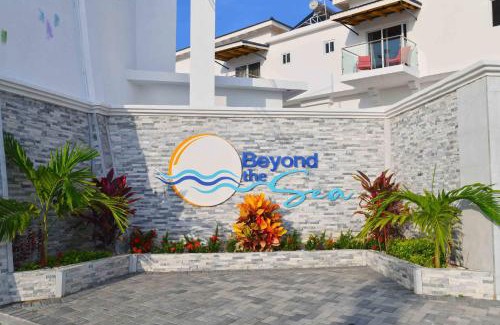 St.Bran's Burg Hotel | Hospitality Expert BTS 5 - Pool Beach & Bar