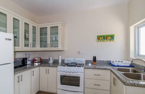 Montego Bay Apartment | Hospitality Expert NCB All: Pool, Beach & Chef