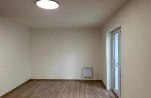 Lukacovce House | Hospodársky dvor