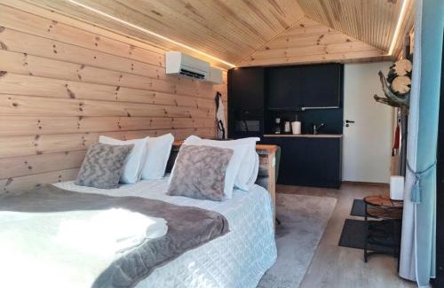 Kitula Apartment | Hossaville Luxe Lake Cabin