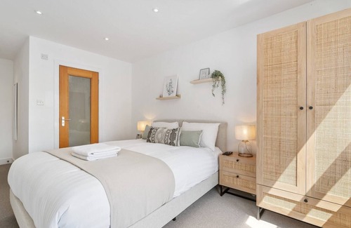 Sefton Park Apartment | Host Apartments | Lark Lane Hideaway