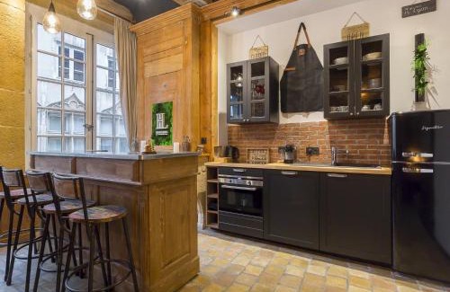 Old Lyon Apartment | HOST INN - CŒUR VIEUX LYON & SPA