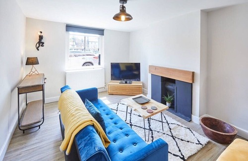Stokesley House | Host & Stay | 2 College Square
