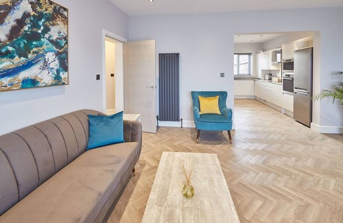 Redcar Apartment | Host Stay Bellevue Apartment 1