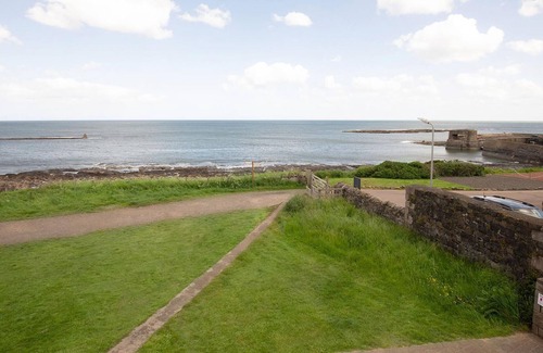 Craster House | Host Stay Craster Waves