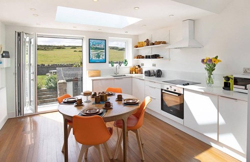 Craster House | Host Stay Craster Waves