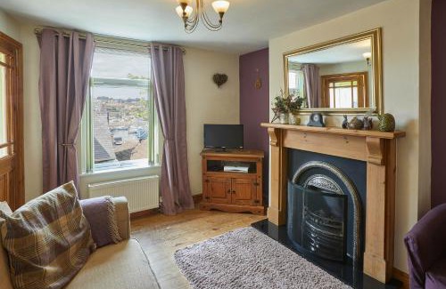 Whitby House | Host & Stay - Esk View Cottage
