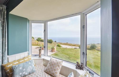Ravenscar House | Host & Stay - Fairview House