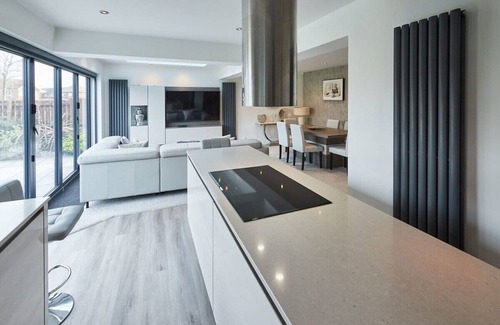Newcastle-upon-Tyne House | Host & Stay | Benton Road