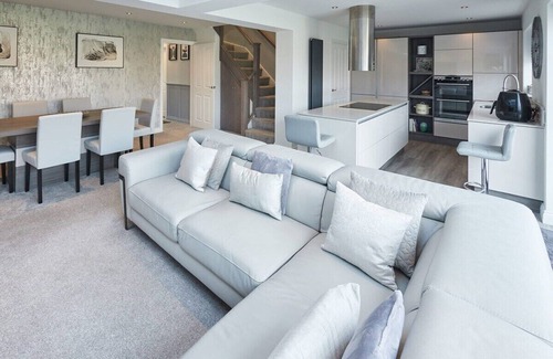 Newcastle-upon-Tyne House | Host & Stay | Benton Road