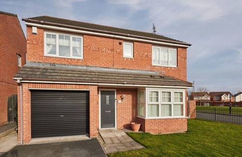 Newcastle-upon-Tyne House | Host & Stay | Benton Road