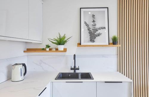 Whitby Apartment | Host & Stay - Golden Lion Apartments