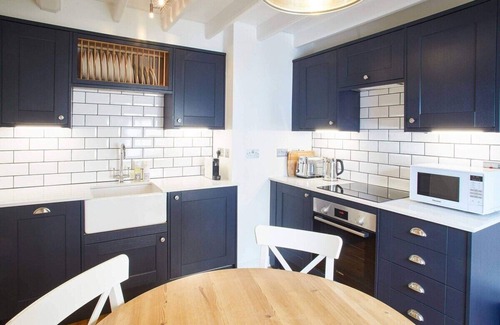 Staithes House | Host & Stay | Gun Gutter House