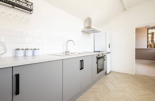 Loftus Apartment | Host & Stay | High Street