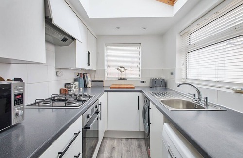 Marske-by-the-Sea House | Host & Stay | King Edward Terrace