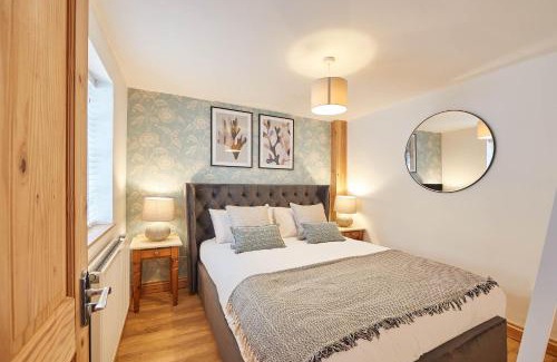West Cliff House | Host & Stay - Little Treasure