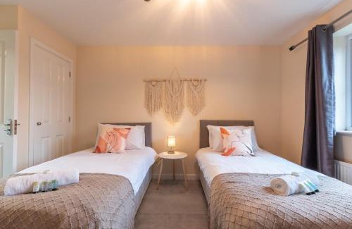 Peterborough Apartment | Host & Stay - Moresby Way