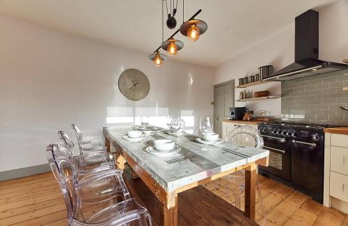 Tynemouth House | Host & Stay - Peacock House