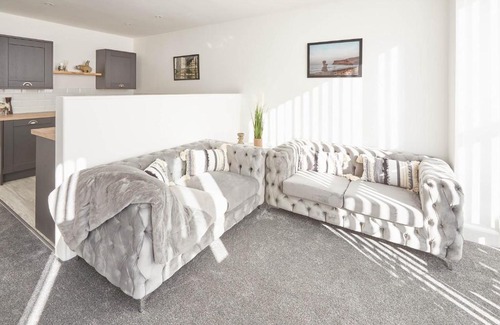Saltburn-by-the-Sea Apartment | Host & Stay - Pete's Retreat