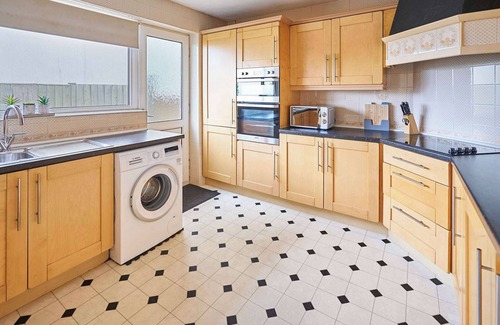 Saltdean House | Host & Stay | Saltdean Sea View