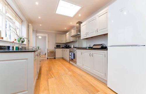 Brighton House | Host & Stay | Temple Street Townhouse