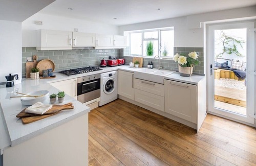 Kemptown House | Host & Stay | The Charles Street House