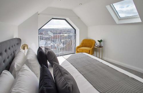 Whitby Apartment | Host & Stay - The Penthouse, Hudsons Yard House