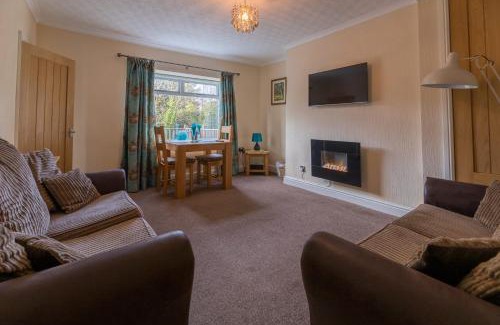 Belford House | Host & Stay - Tulip Cottage
