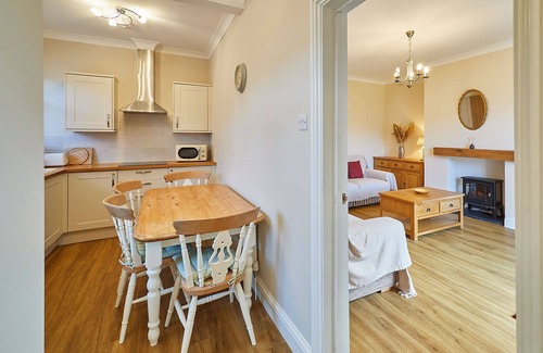 Redcar House | Host & Stay | Wardman Crescent